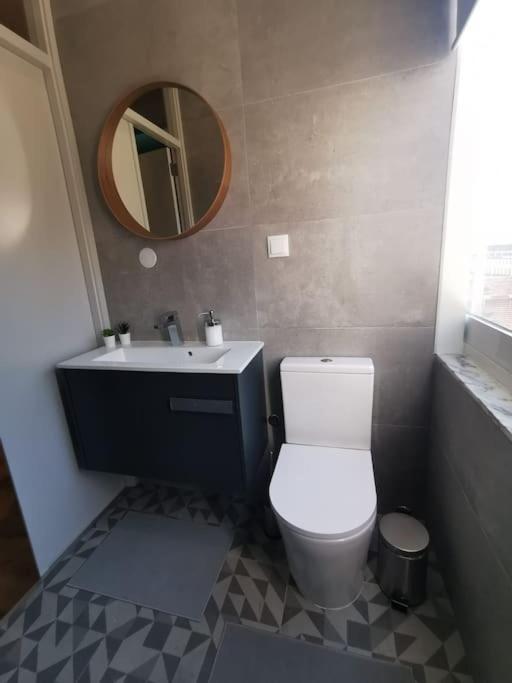 Modern Downtown Studio Порту Экстерьер фото